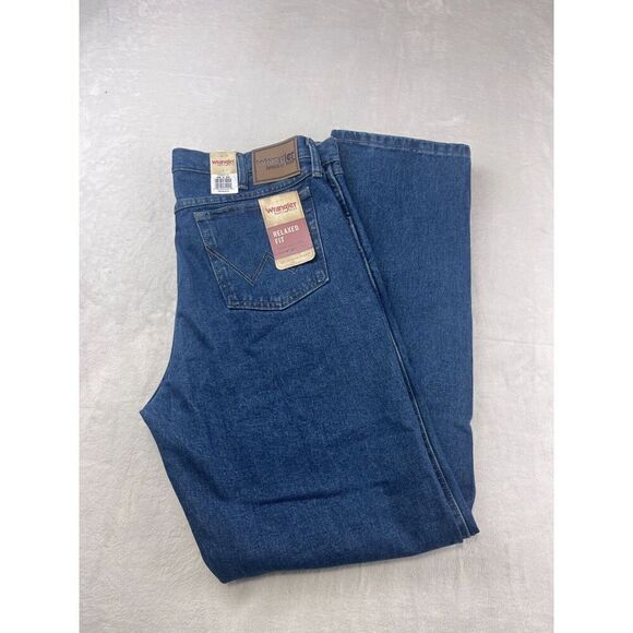 NWT Wrangler Straight Jeans Women's Size 36x34 Blue Denim Cotton Relaxed Fit - Picture 7 of 11